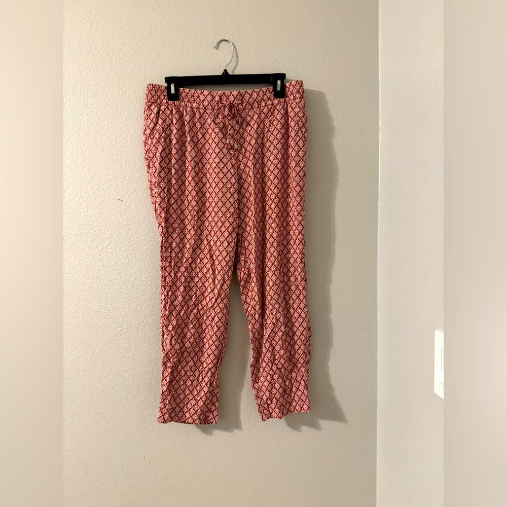 *DONATED* Old Navy Taper Pants Size M